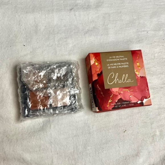 Mini Chella + VelaBeauty Eyeshadow Palette - Picture 3 of 4